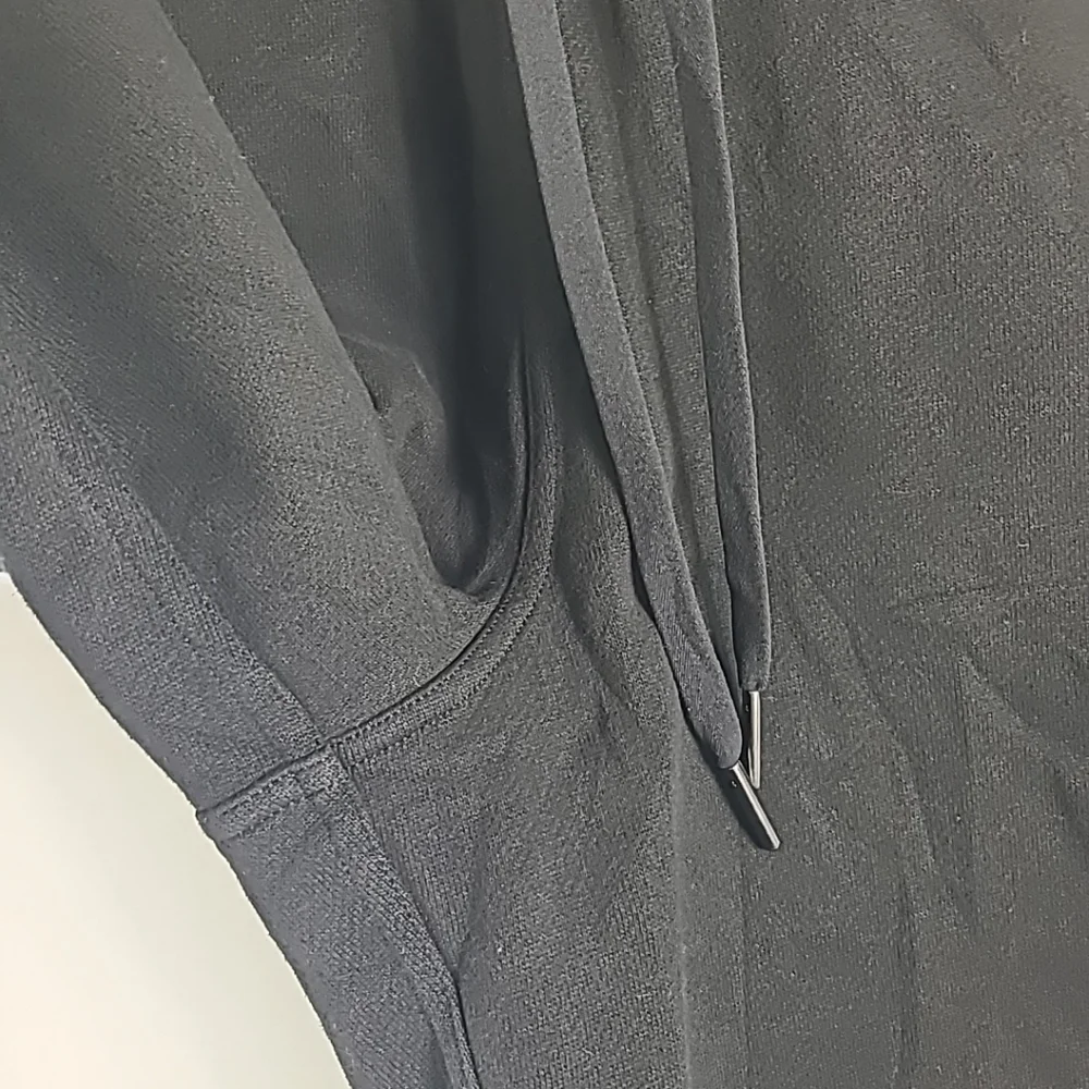 Lululemon Women's Scuba High-Rise Cropped Jogger 23.5" Black Size 12 EUC - Picture 4 of 9